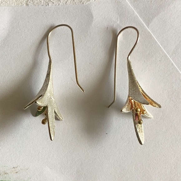 Long Lillies Sterling French Wire Floral Earrings Botanical Natural - Picture 3 of 6